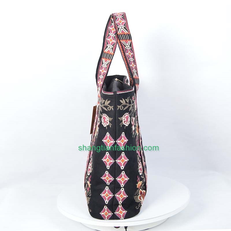 Custom wholesale embroidery ethnic boho bag
