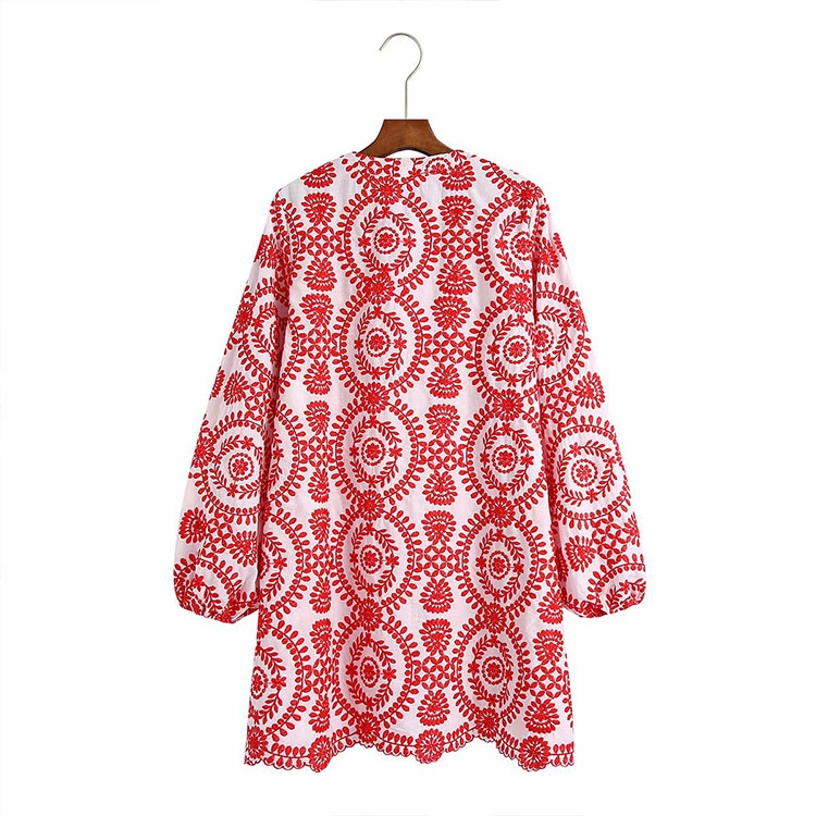 Custom wholesale embroidery V-neck ruffle top