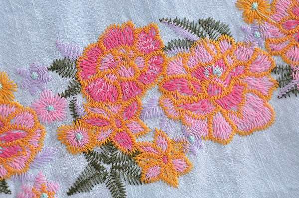 Custom wholesale embroidery Bohemian dress